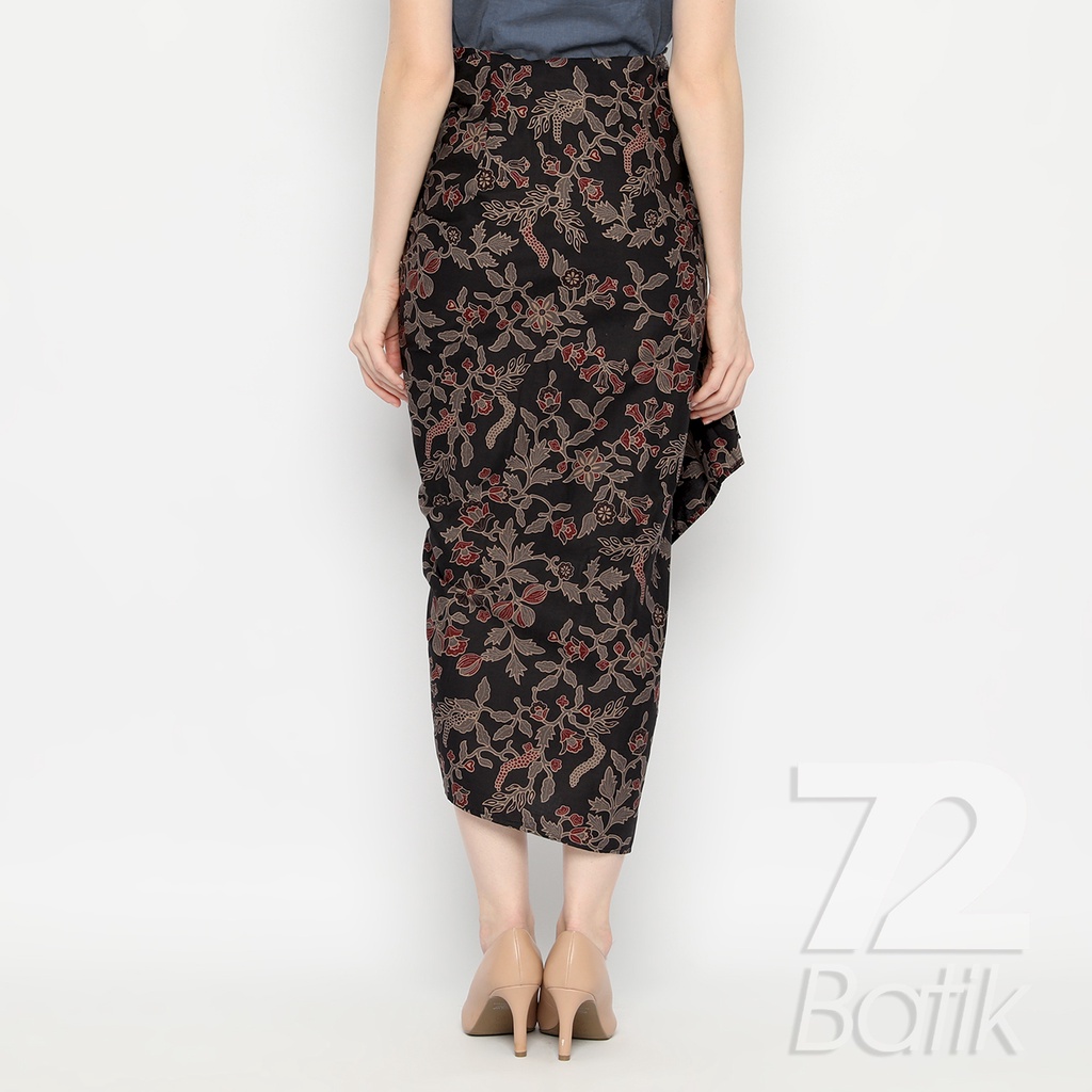 ROK BATIK SPAN Skirt Lilit Kebaya Instan Modern Wanita Motif Kembang Warna Hitam 721040 CAP 72 - Rok Batik Lilit Bawahan Skirt Kamen Kebaya Songket Batik Panjang Plisket Span Instan Jadi Bali Lembaran Premium Modern Untuk Wanita Kondangan