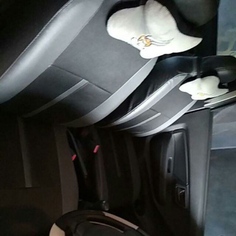Sarung Jok Mobil Calya/Sigra 3 Baris Semi Kulit