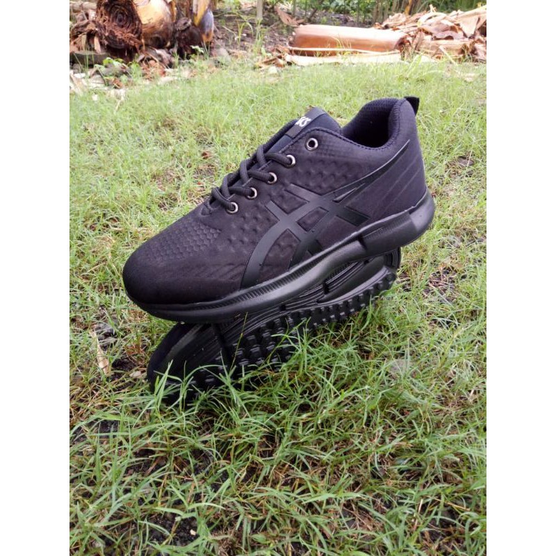 sepatu sekolah sneakers peilon hitam accisc