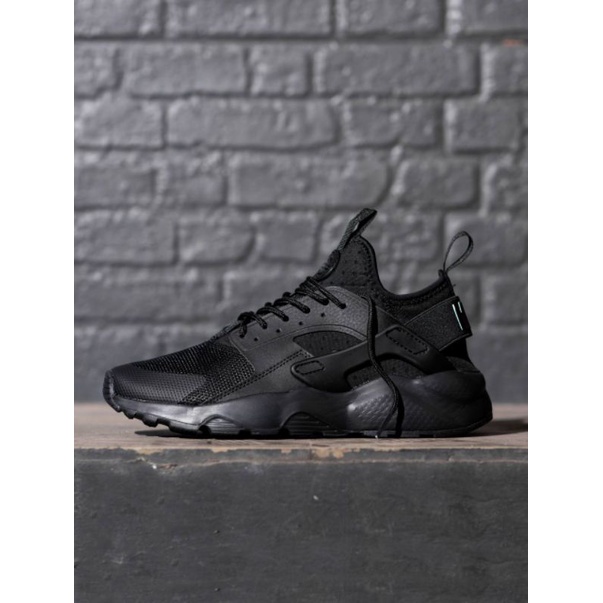 Nike Air Huarache Run Ultra &quot;Triple Black&quot; (1)