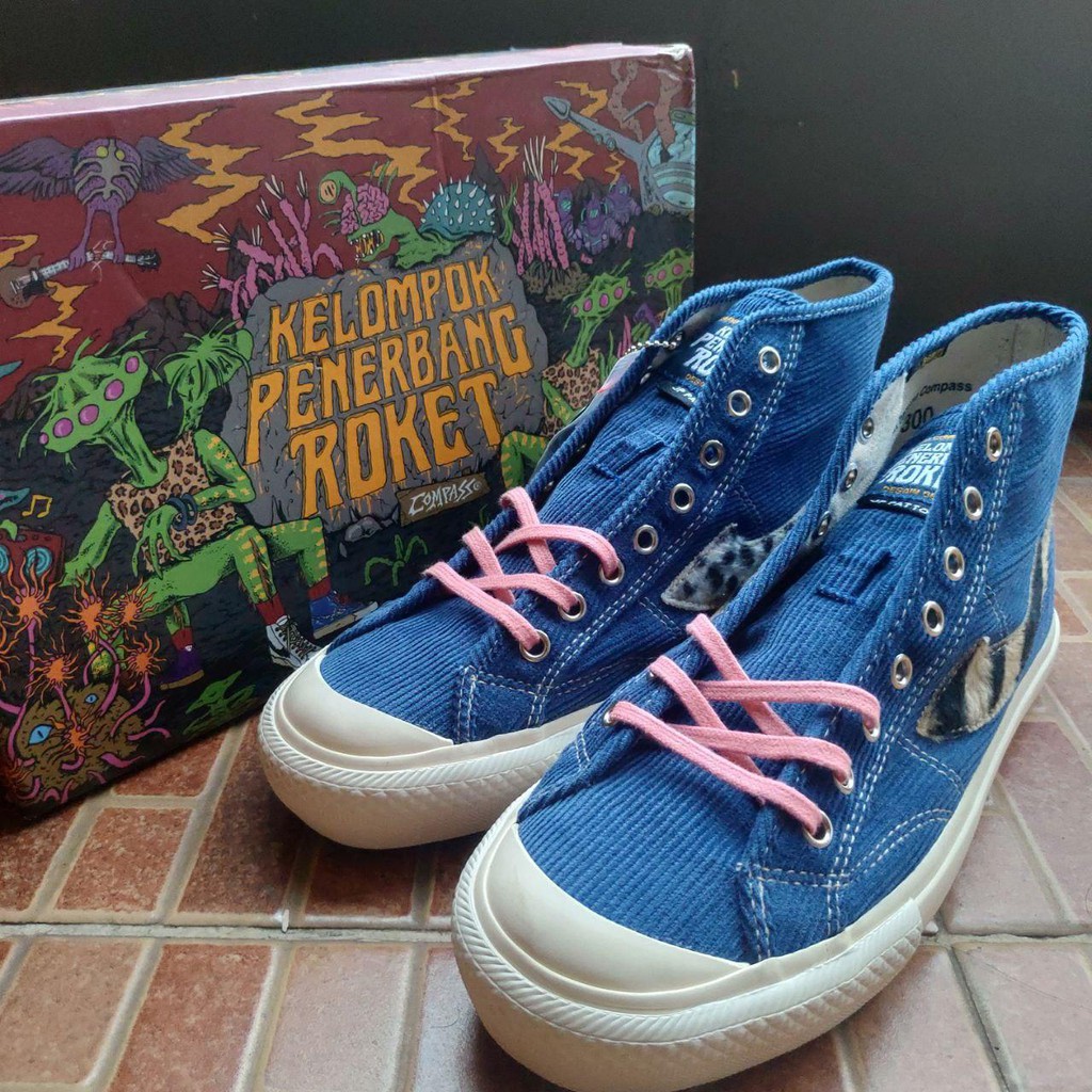 Sepatu Compass KPR Kelompok Penerbang Roket JP Patton size 40 BNIB Fullset