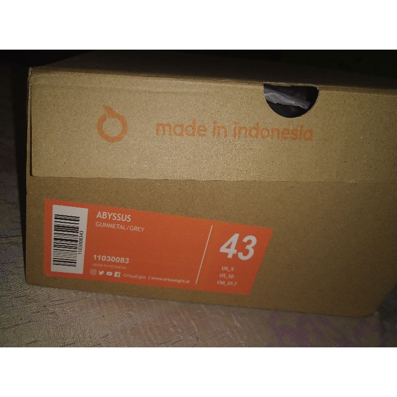 ORTUSEIGHT ABYSSUS GUNMETAL GREY