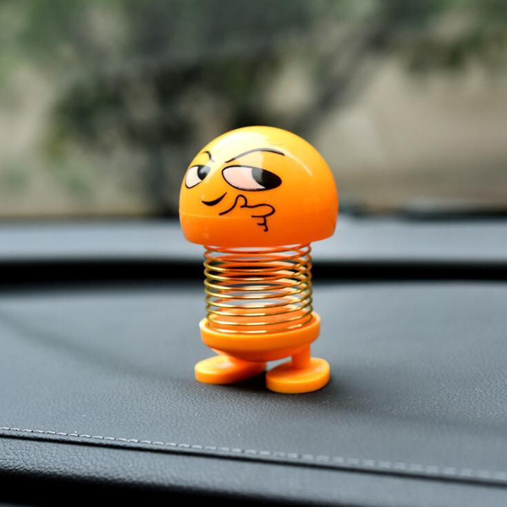 Boneka Emoji untuk Dashboard Mobil Bouncing Shaking Head Dolls Car Pendant