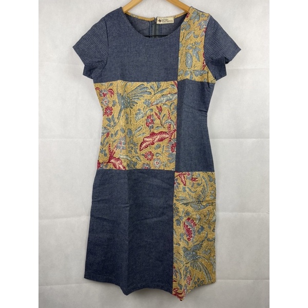 BATIK KULTUR TIGA NEGERI DRESS