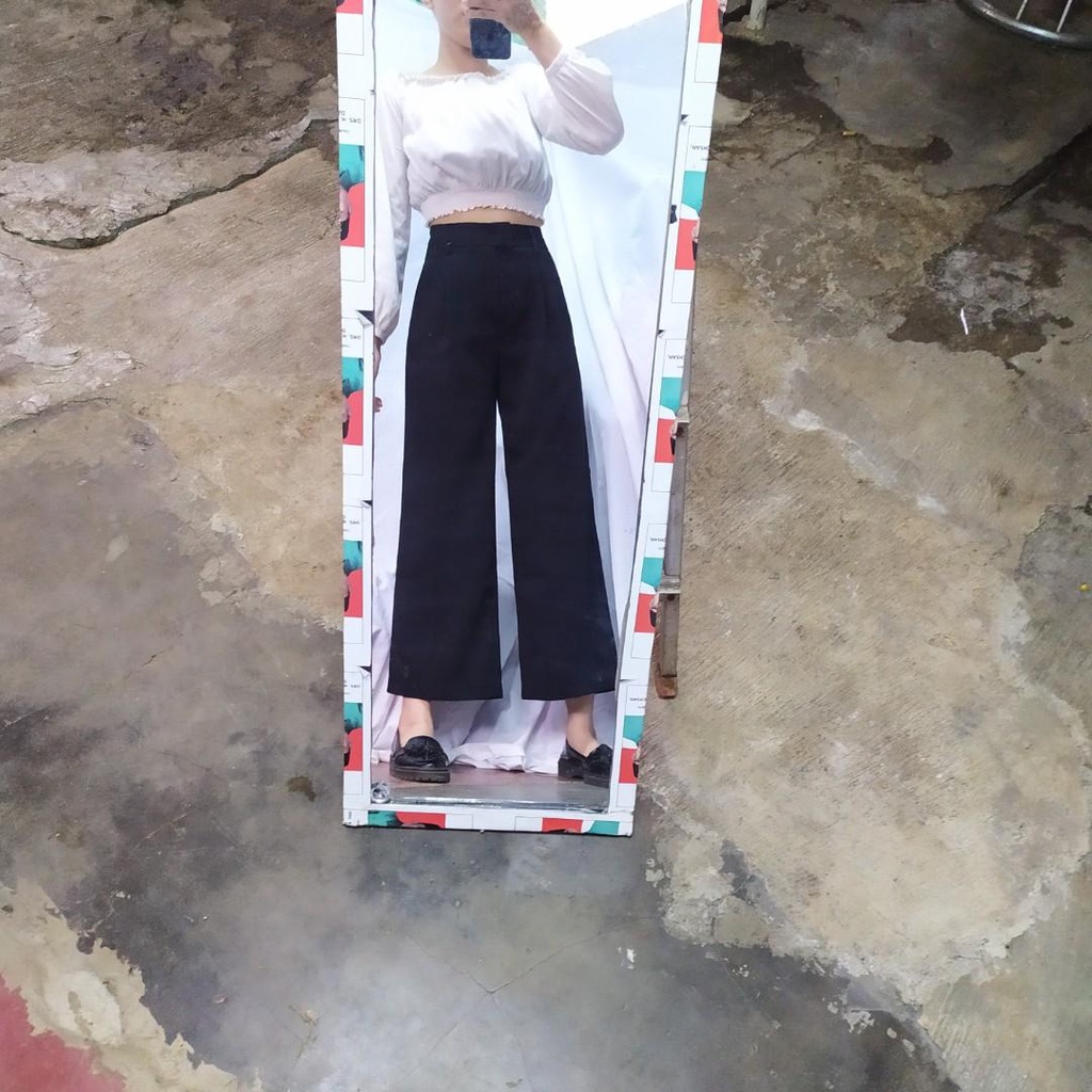 Celana Kulot Hitam Garis Strip Stripes Cullote Korean Cullotes Black Pants GU Uniqlo