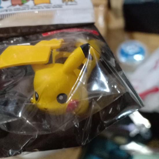 ♪ Moncolle Pikachu z move Pokemon Detective Pikachu imut terrarium tcg ۝