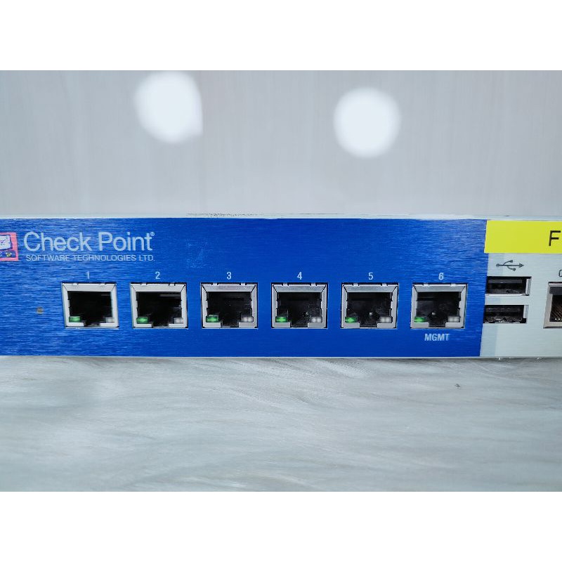 Check Point 2200 Appliance 6 Port Firewail-Model T-110 security Second Berkualitas