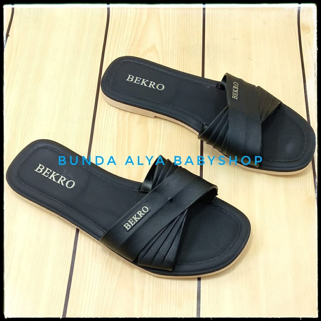 Sandal Wanita Slop Polos Warna Hitam Ukuran 37 Sampai 40 - Sandal Dewasa Flip Flop Anti Slip - Sandal Casual