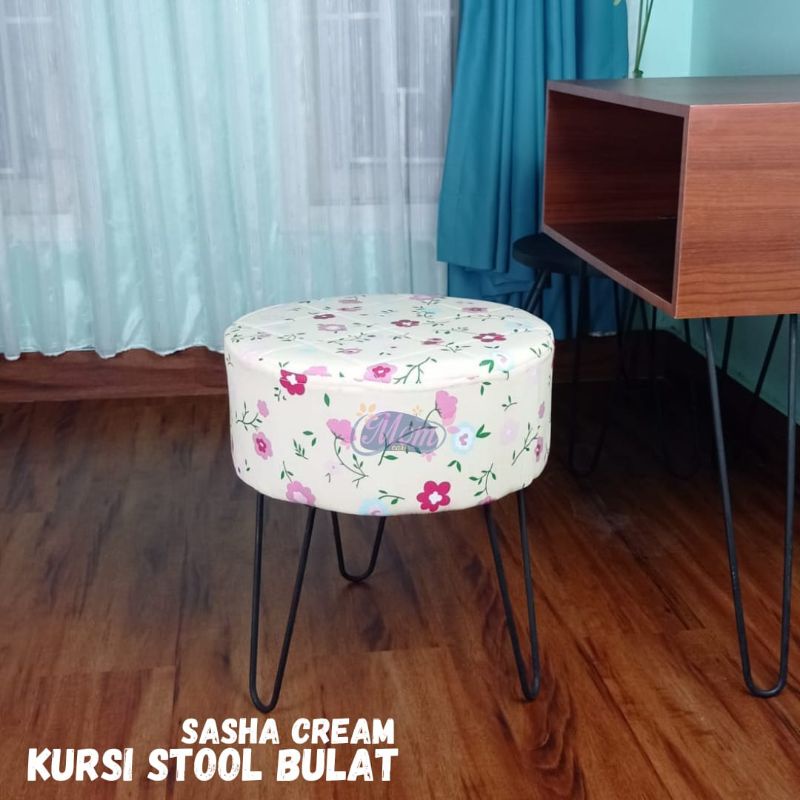 sofa stool bulat ruang tamu teras