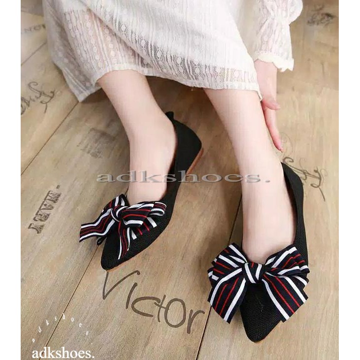 Flat Shoes Wanita Diamond Sateen KEKINIAN