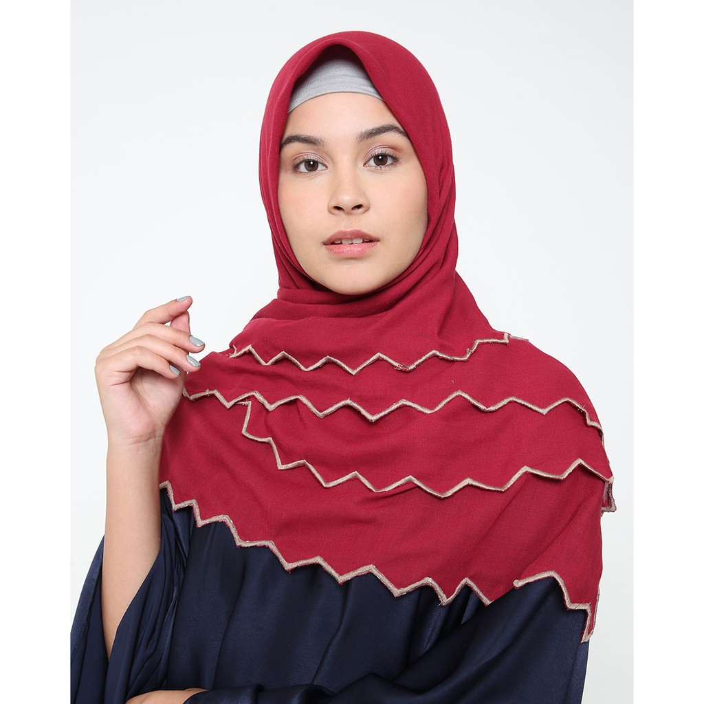 PRISM SCARF MAROON - RUMAH AYU X JEFFRY TAN