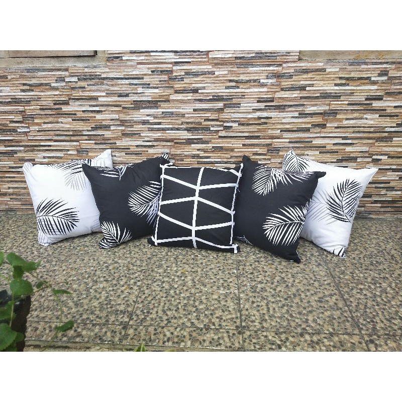 Anekart Set Sarung Bantal Sofa, 40x40 cm, Nuansa Hitam Putih