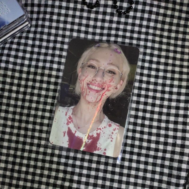 photocard pc somi blood darah xoxo o ver