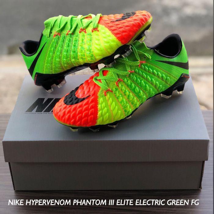 sepatu bola nike hypervenom phantom