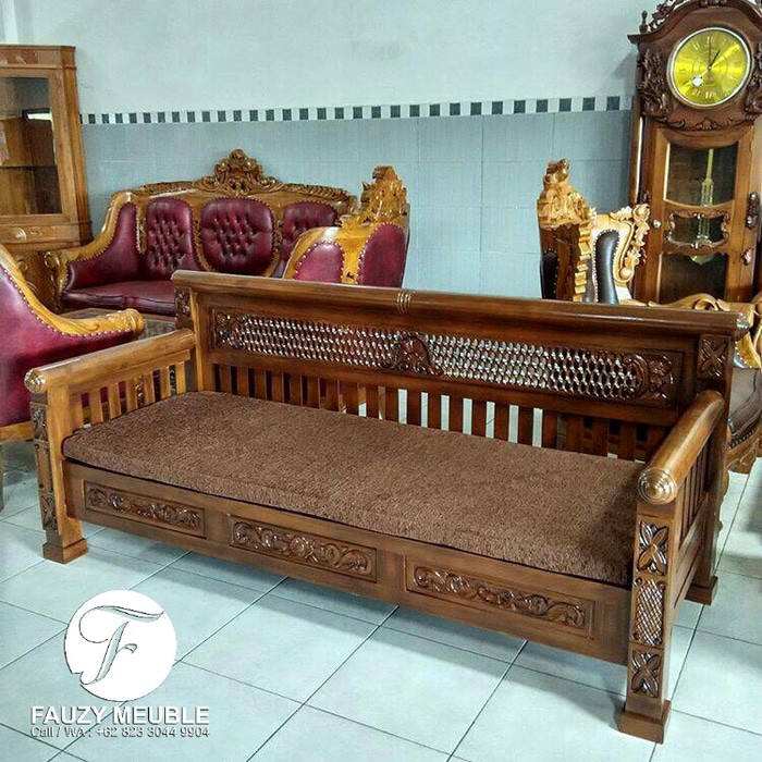 Bale Bale Ukiran Jati , Kursi Santai , Kursi keluarga , Kursi Sofa Ukiran Jati Mebel Jepara