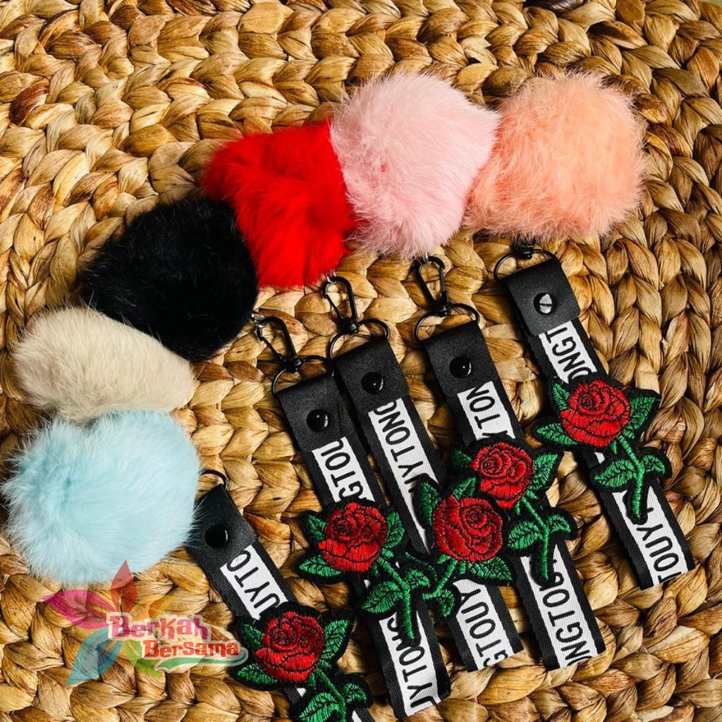 Cantolan Gantungan strap hiasan Tas Kunci Mobil Motor Aksesoris Motif Bulu pom pom Pompom Serbaguna BB6483