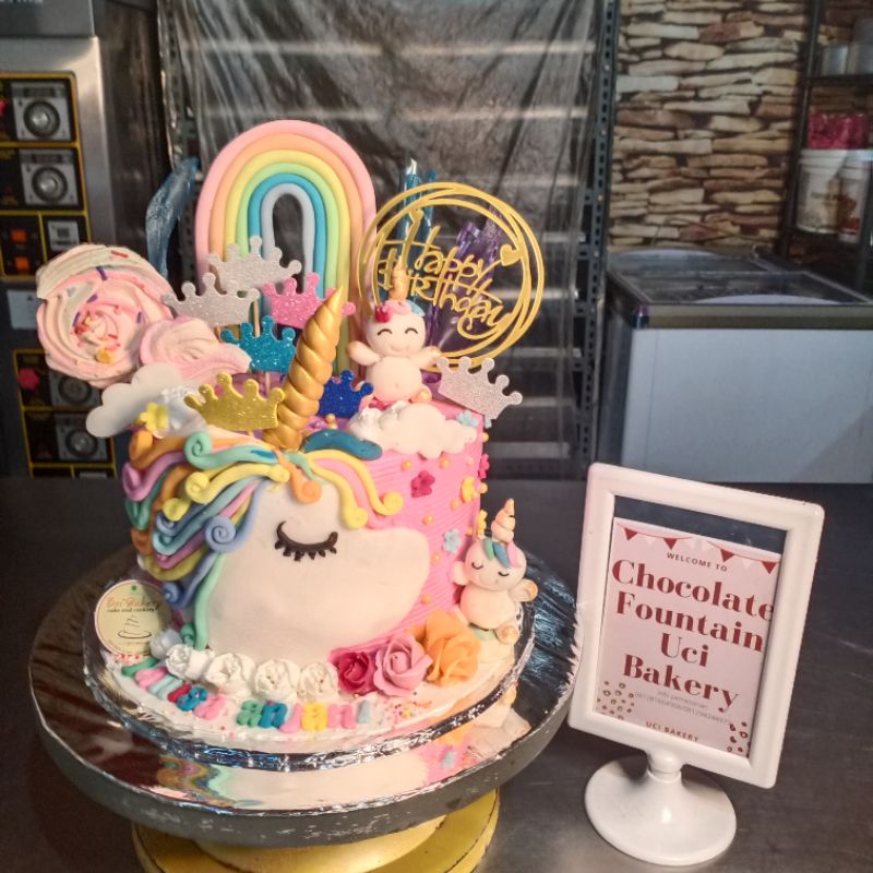 

KUE ULANG TAHUN UNICORN / KUDA PONI UNICORN CAKE