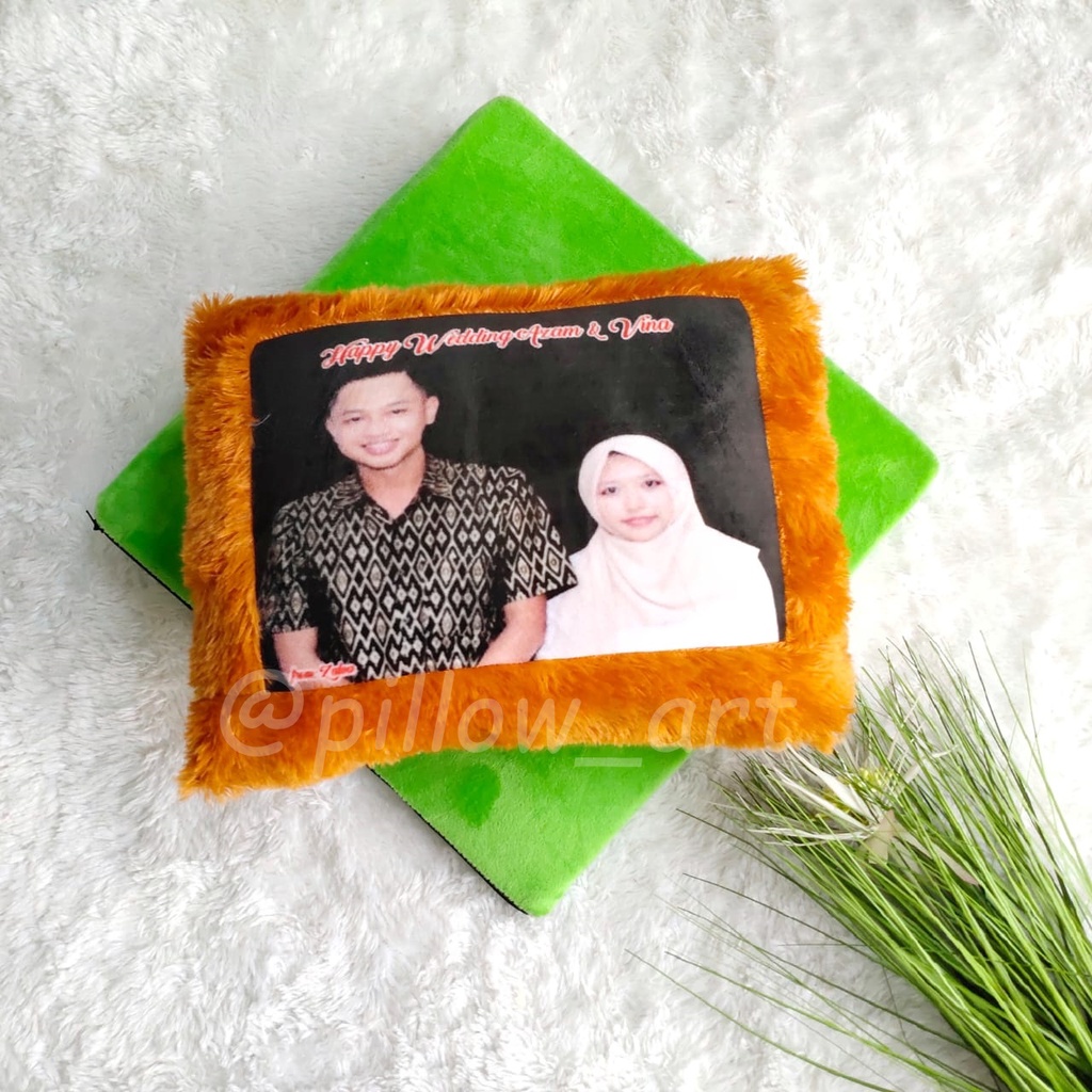Pillowart - Bantal Foto Custom Bulu Rasfur Ukuran 30 x 40 cm / Hadiah - ART015