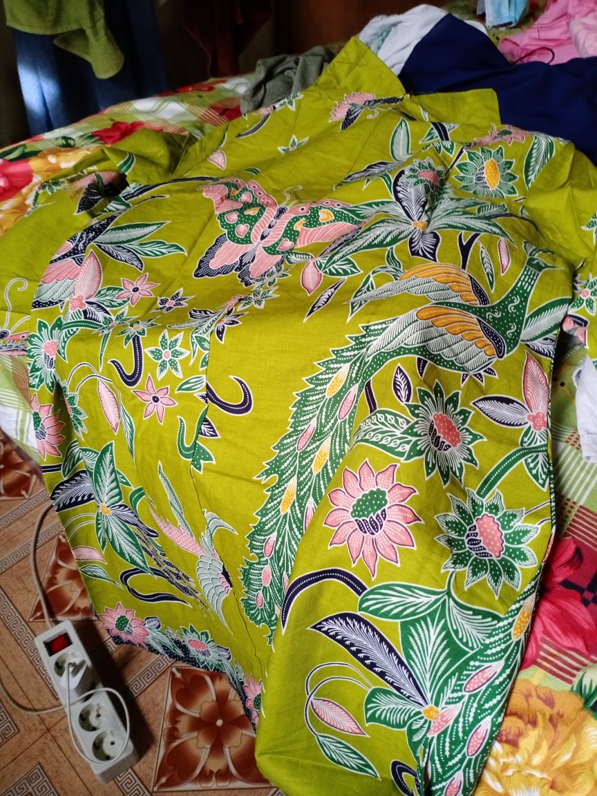 Grosir Terlaris Genes Jelita Tunic Navbor Yelbor Whitbor Creambor Tunik Batik Modern Hrb047