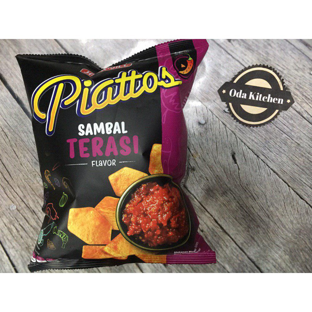 PIATTOS SNACK KENTANG SAMBAL TERASI 68gr