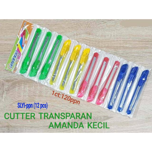 

1 LUSIN Cutter transparan ukuran kecil merek Amanda.
