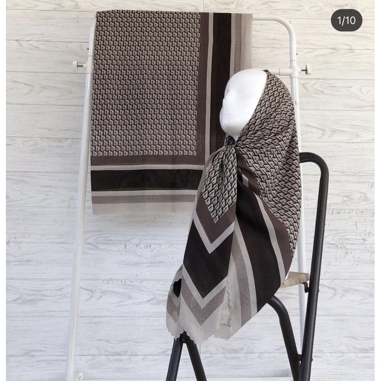 101 -150 KERUDUNG VOAL MOTIF SEGIEMPAT-135