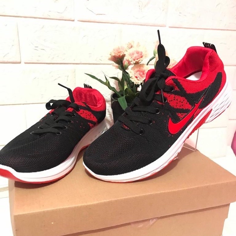 Sepatu belbe Nike import