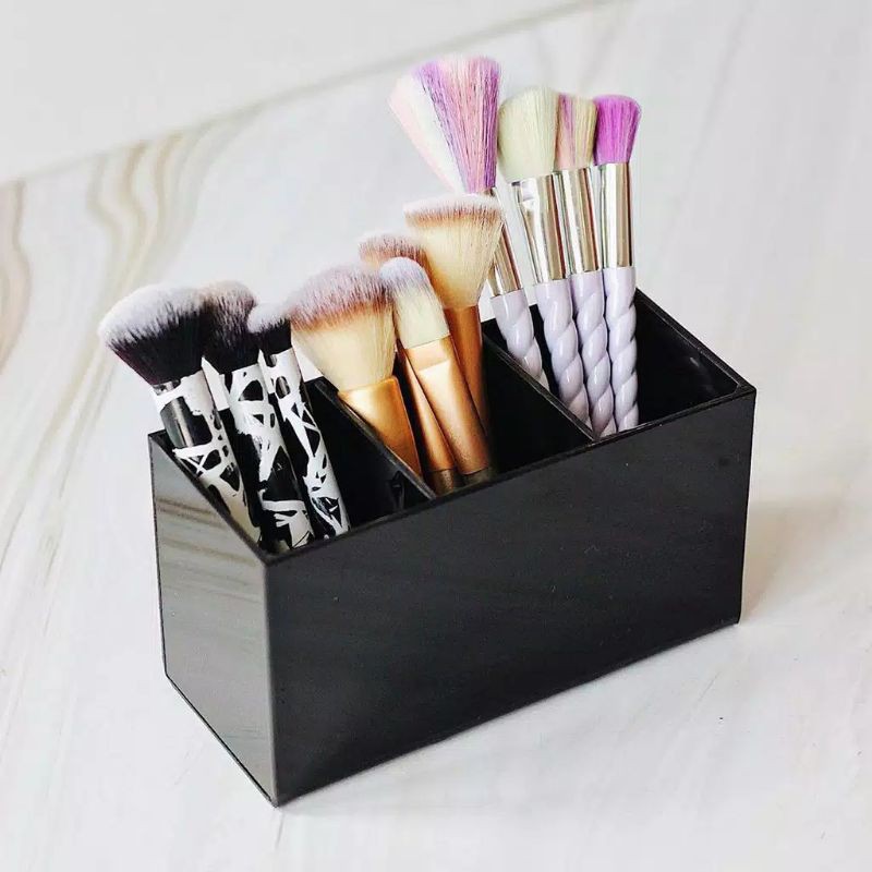 

kotak brush 3 slot / tempat pensil ATK / make up organizer