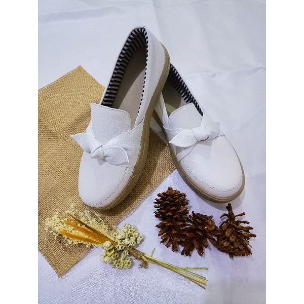 sepatu wanita/ wedges/ seaptu kulit original/ sepatu kulit garut/ wedges wanita/ sepatu papirut