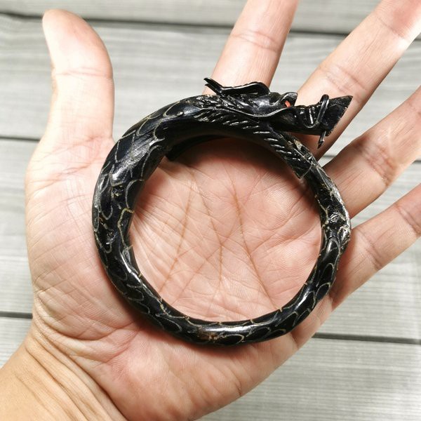 Gelang Akar Laut Hitam Ukir Naga Full Sisik Agak Besar