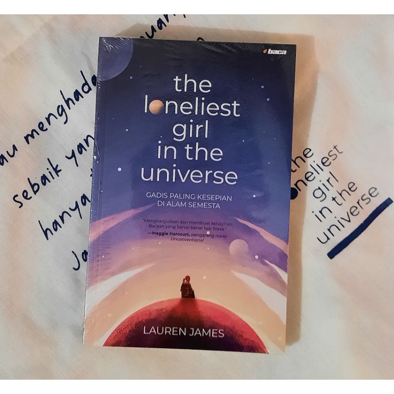 NOVEL THE LONELIEST GIRL IN THE UNIVERSE - Lauren James