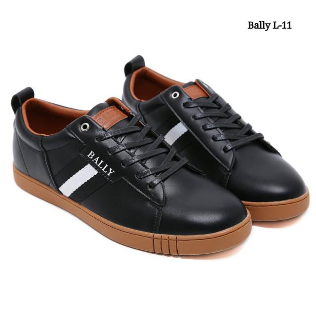 Sepatu bally sport