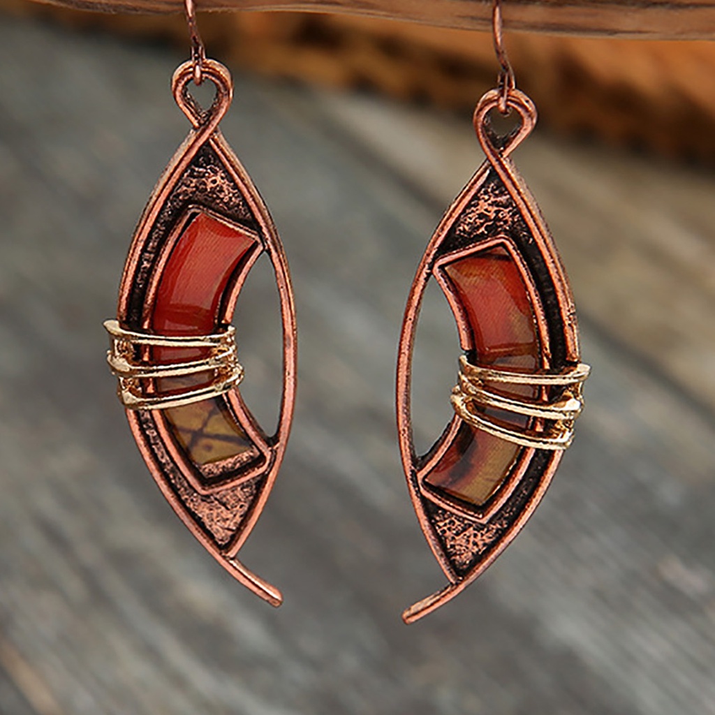 Hu Hu Hu Hu Hu Alat Bantu Pasang Kacamata♡ 1 Pasang Anting Kait Gantung Asimetris Desain Hollow Hias Batu Oranye Untuk Wanita