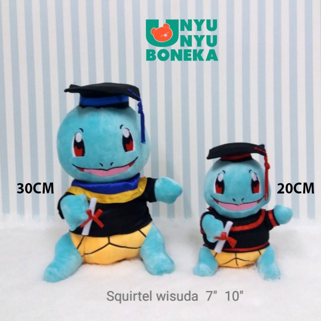 Boneka toga wisuda SQUIRTLE Pokemon graduation souvenir kampus