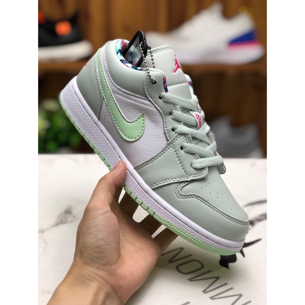 air jordan 1 low green womens