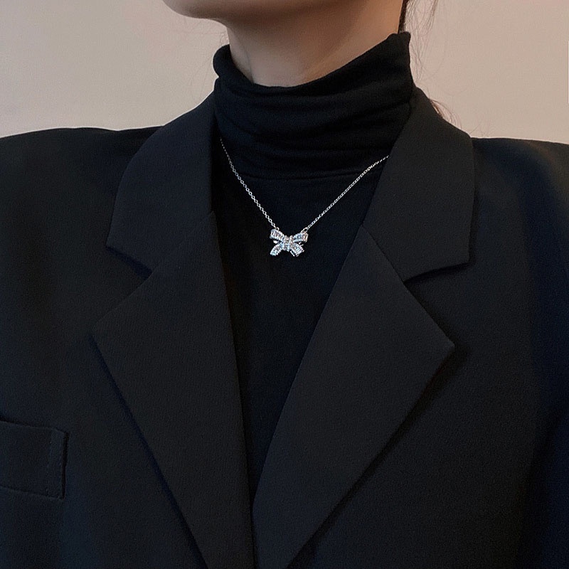 Kalung Choker Bahan Titanium steel Dengan Liontin Pita Aksen Berlian Zirkon