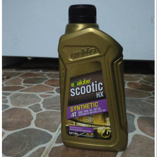 OLI mesin EVALUBE SCOOTIC uk 0.8 lt for all motor matic