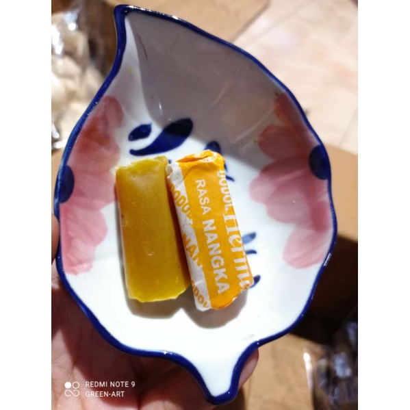 

Dodol Nangka Garut Kemasan 500 Gram