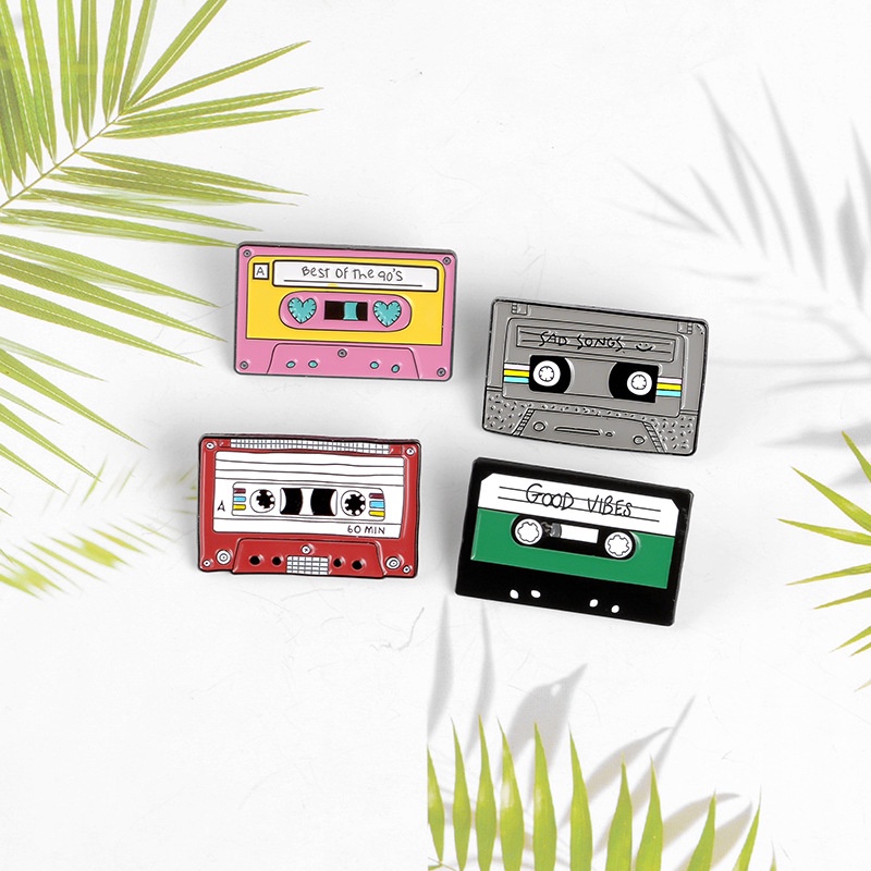 Pin Enamel Pecinta Musik Punk Kaset Tape DJ Vinyl Pemutar Rekam Badge Bros Kerah Pin 90's Tape Vintage Perhiasan