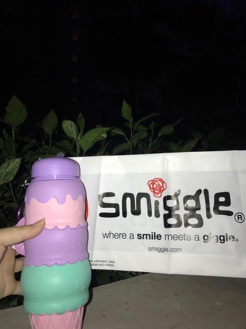 Sale!! Smiggle Ball Silicon Drink Bottle / Smiggle Icecream / Smiggle Silicon Squish Bottle