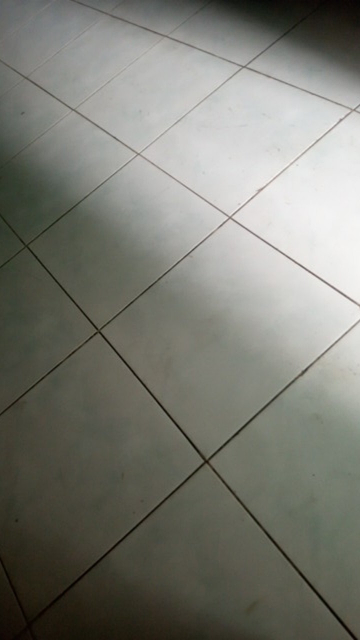 Cat Besi Kayu Plastik Kuda Terbang Kaleng Kecil 100ml  Cepat Kering Mengkilap Tahan Cuaca Anti Karat