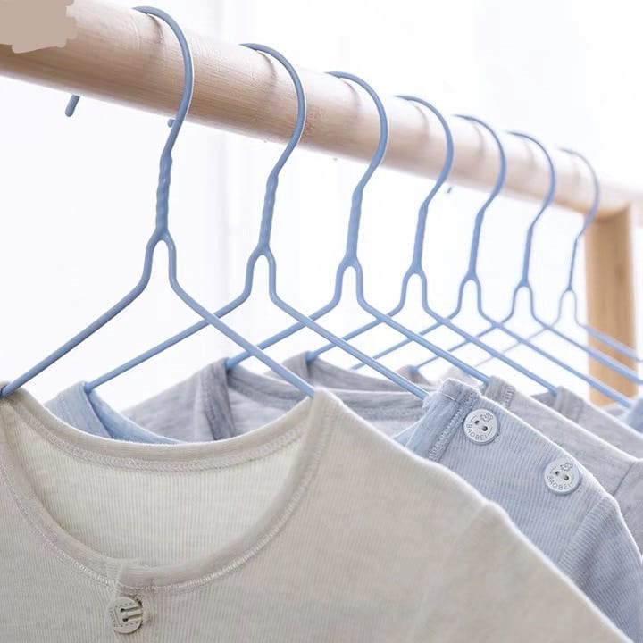 Gantungan Baju Pakaian / Gantungan Baju Multifungsi / Hanger Pakaian Laundry Anti Slip Warna / Cloth Hanger