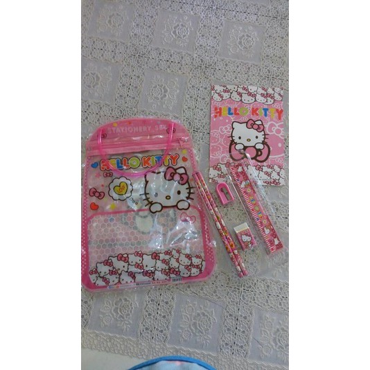 

Alat tulis sekolah karakter