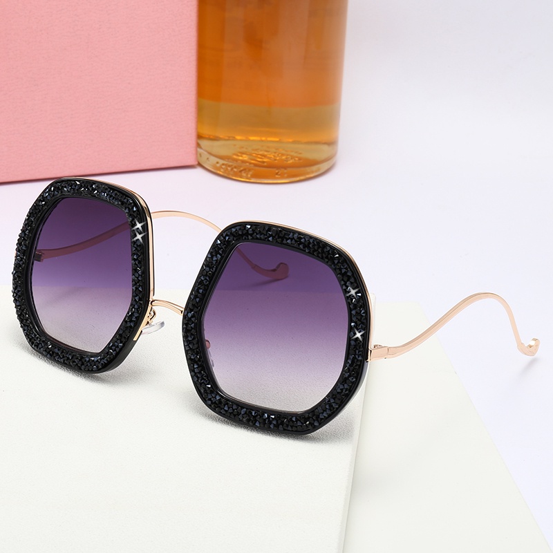 Kacamata Hitam Oversize Frame Metal Asimetris Hias Berlian Imitasi UV400 Untuk Wanita