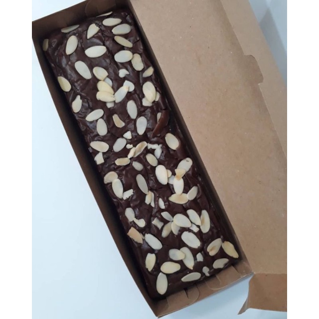 

Brownies Panggang - 30x10cm