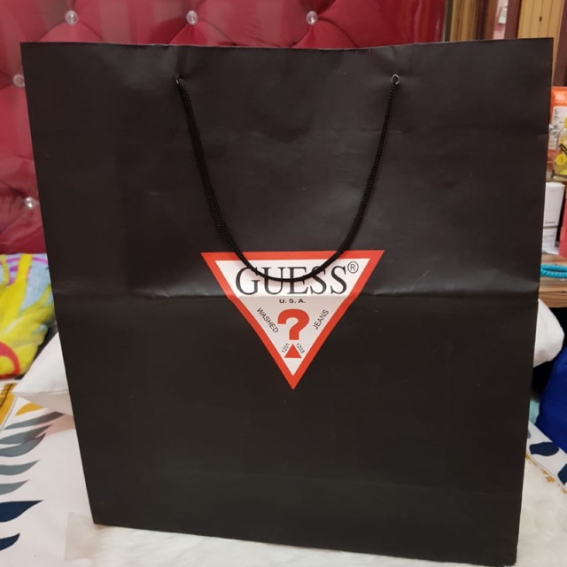 

Paperbag Guess Size L