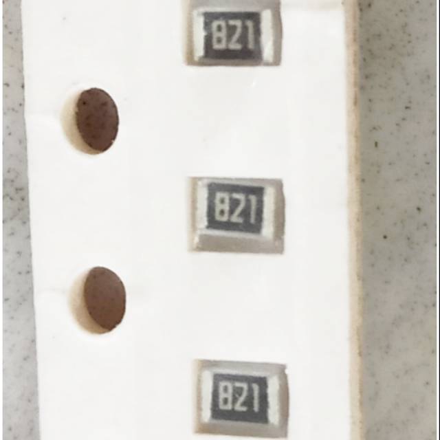 Resistor smd 820 ohm