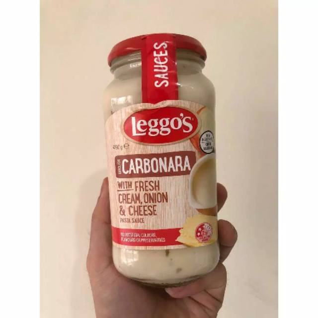 

leggos carbonara with fres cream,onion& cheese