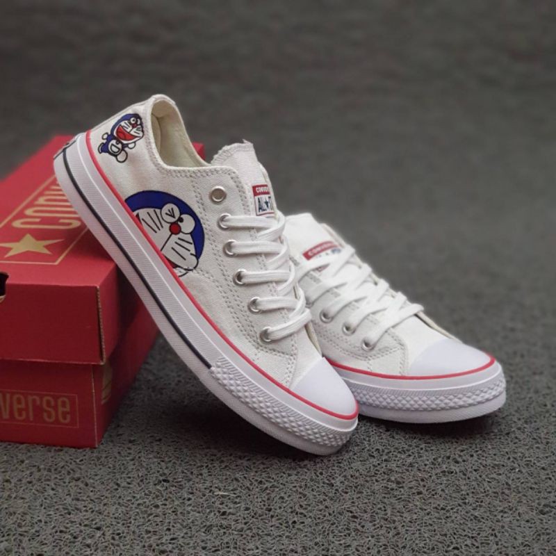 SEPATU CONVERSE X DORAEMON KARAKTER PUTIH