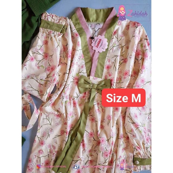 (SOLD) zahidah size M gamis only
